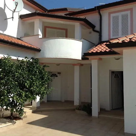 아파트 Casa Isabella *